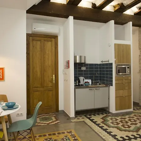 Eco-friendly Apartment *
